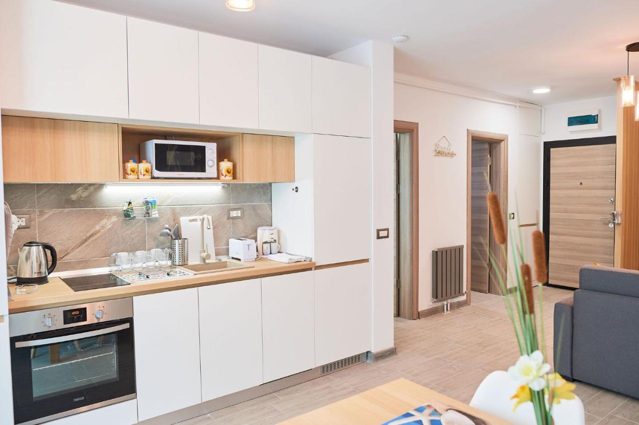 Opal Luxury Apartment 92 Spa N Pool Beach Resort Năvodari Екстериор снимка