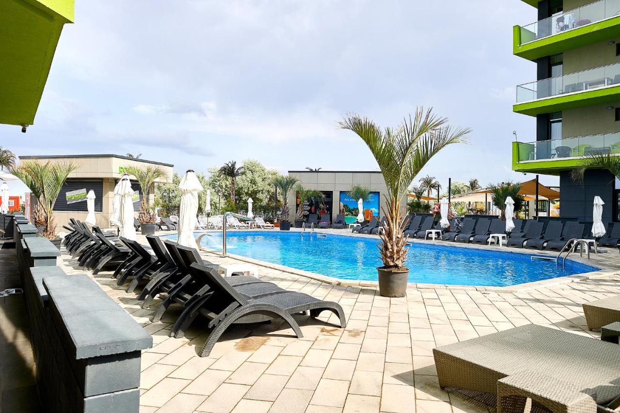 Opal Luxury Apartment 92 Spa N Pool Beach Resort Năvodari Екстериор снимка
